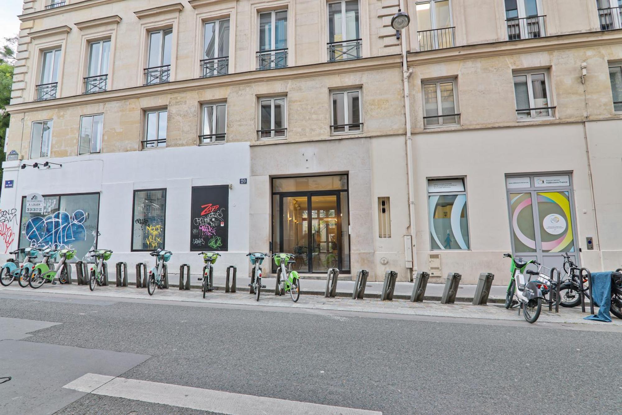 Charmant Studio Palais Royal Musee Du Louvre Paris Exterior photo